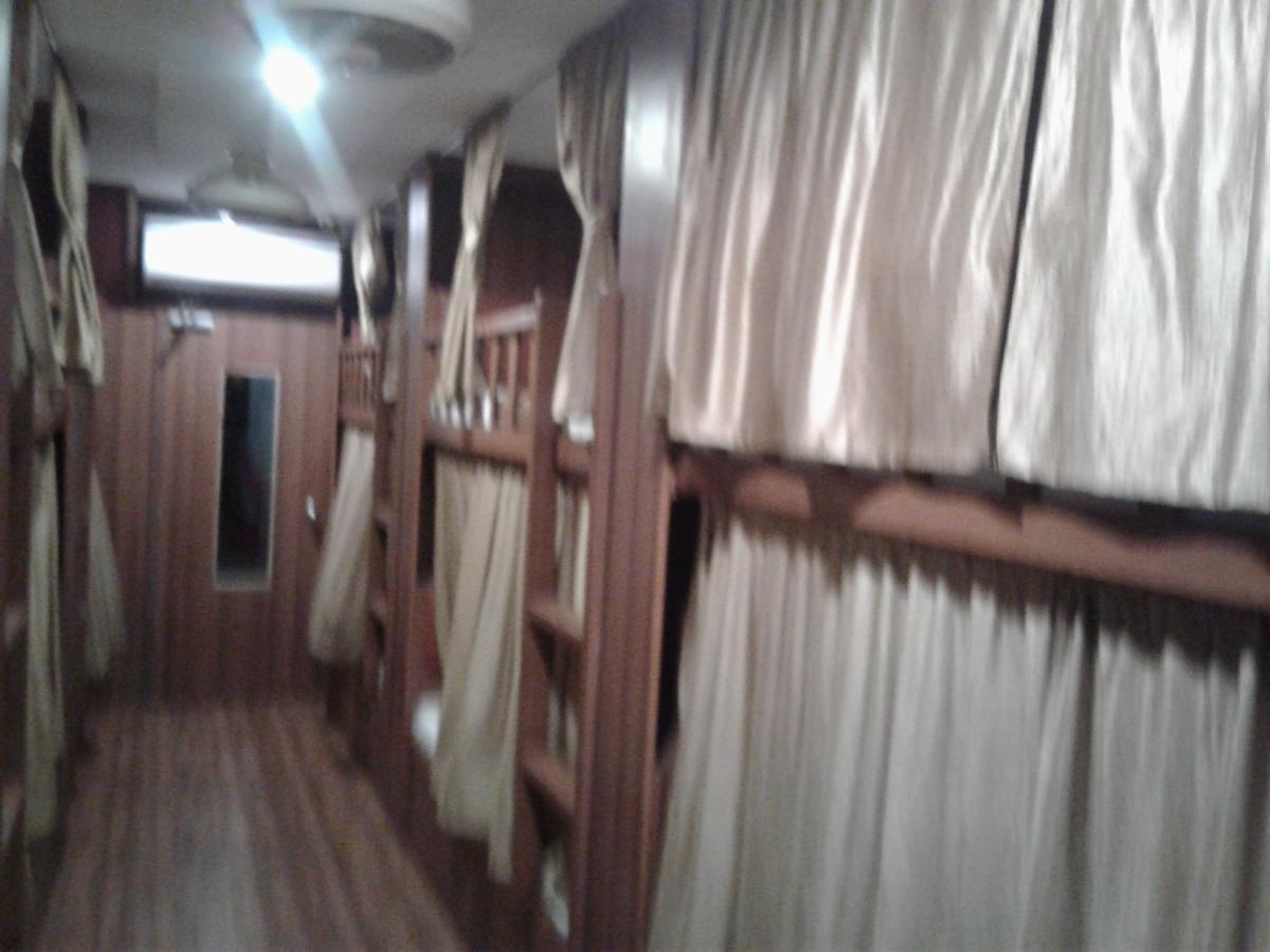 Classic Dormitory Мумбаи Экстерьер фото